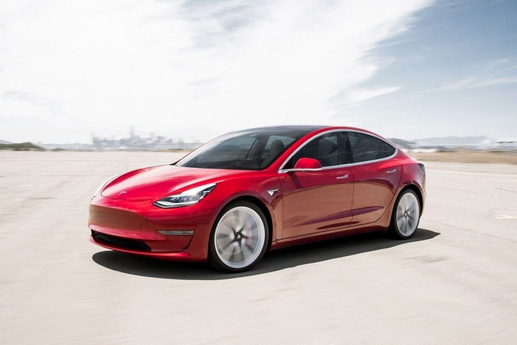 Tesla самостійно подолала понад 1200 км без допомоги водія